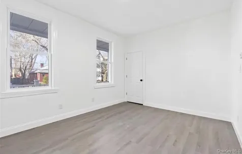 254 Charles Avenue Staten Island NY 10302
