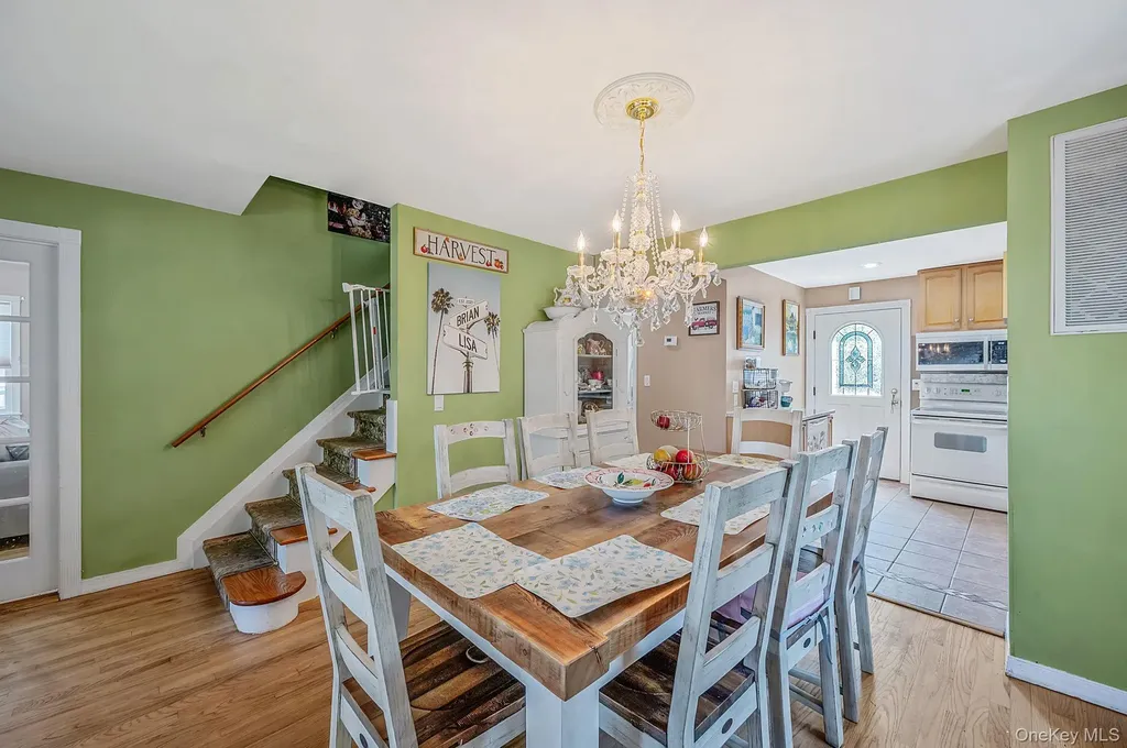 61 N Ocean Avenue Islip NY 11751