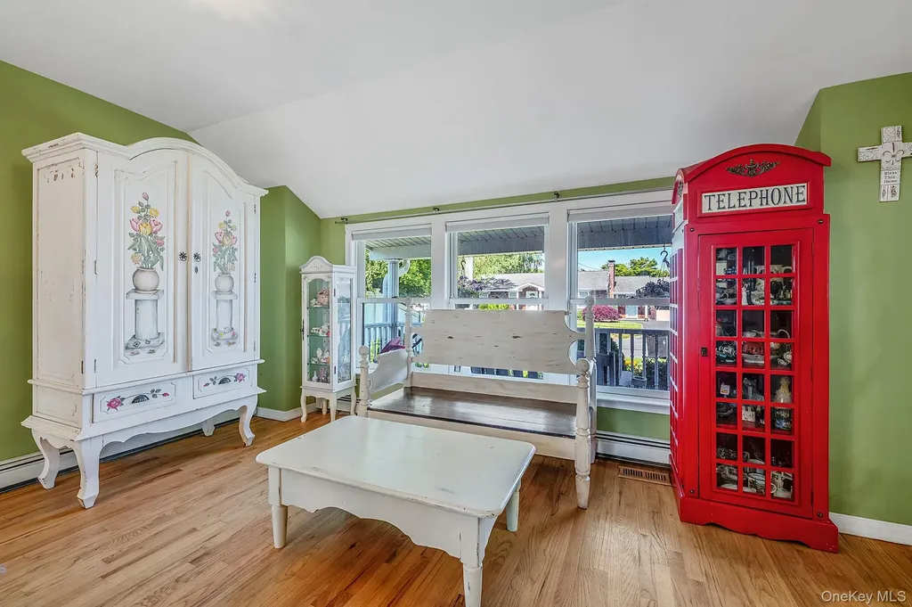 61 N Ocean Avenue Islip NY 11751