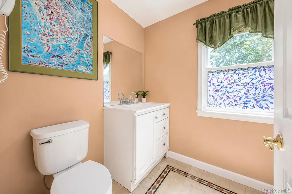 61 N Ocean Avenue Islip NY 11751
