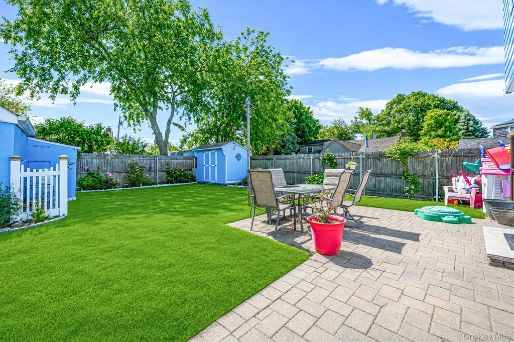 61 N Ocean Avenue Islip NY 11751