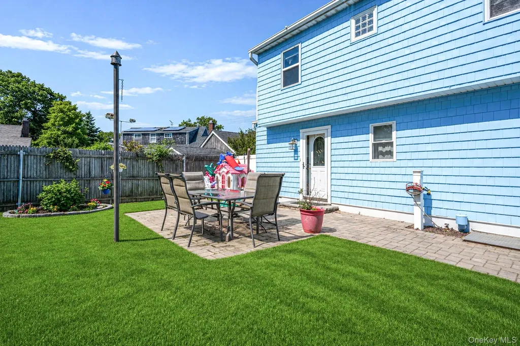 61 N Ocean Avenue Islip NY 11751