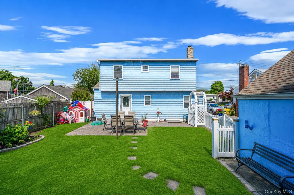 61 N Ocean Avenue Islip NY 11751