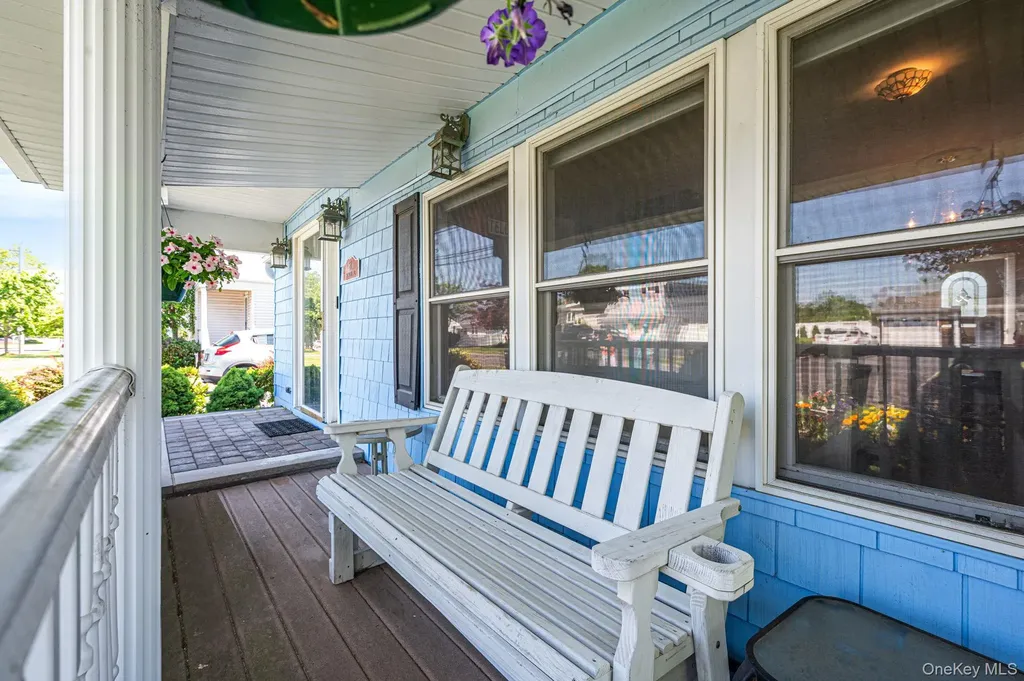 61 N Ocean Avenue Islip NY 11751