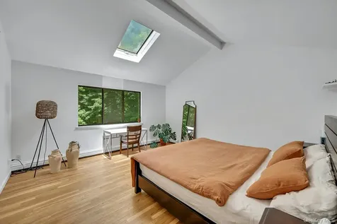 24 Anne Chambers Lane Katonah NY 10536