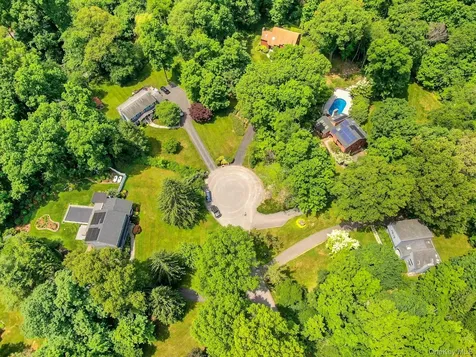 24 Anne Chambers Lane Katonah NY 10536