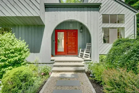24 Anne Chambers Lane Katonah NY 10536