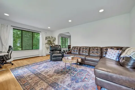 24 Anne Chambers Lane Katonah NY 10536
