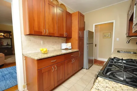 143 Garth Road Scarsdale NY 10583