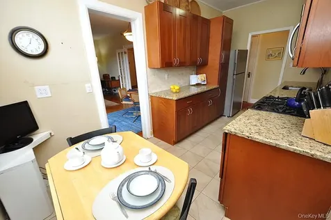 143 Garth Road Scarsdale NY 10583