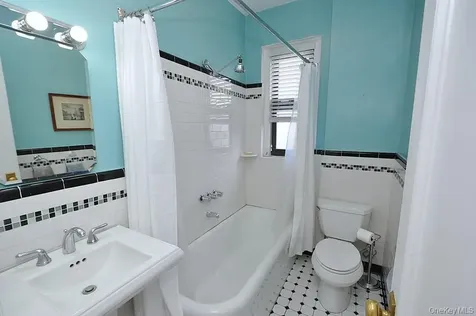 143 Garth Road Scarsdale NY 10583