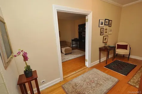 143 Garth Road Scarsdale NY 10583