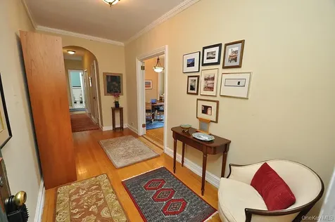 143 Garth Road Scarsdale NY 10583