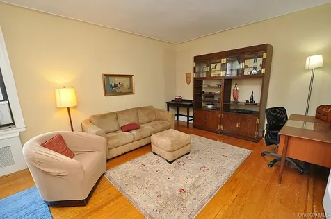 143 Garth Road Scarsdale NY 10583