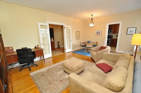 143 Garth Road Scarsdale NY 10583