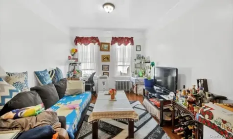 9503 Cresskill Place Jamaica NY 11435