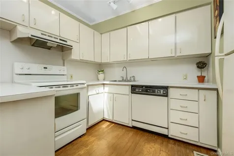 2316 Poe Court Seaford NY 11783