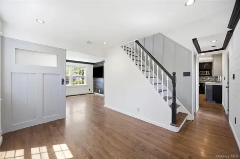 25 Parkdale Drive North Babylon NY 11703
