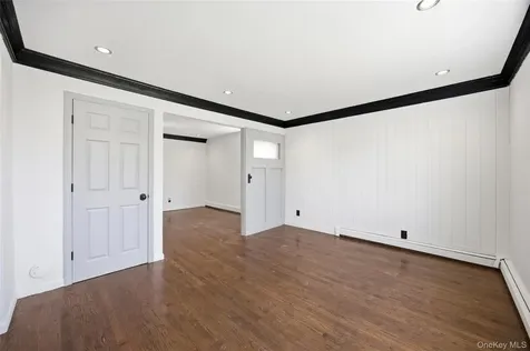 25 Parkdale Drive North Babylon NY 11703