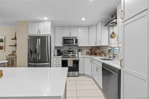 1402 Brentwood Drive Brewster NY 10509