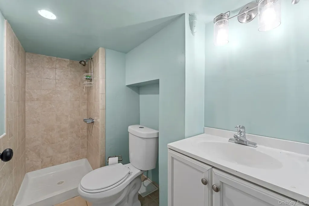43 Dewitt Street Valley Stream NY 11580