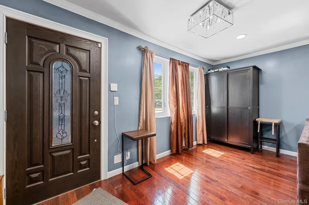 43 Dewitt Street Valley Stream NY 11580