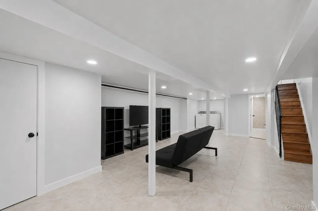 43 Dewitt Street Valley Stream NY 11580