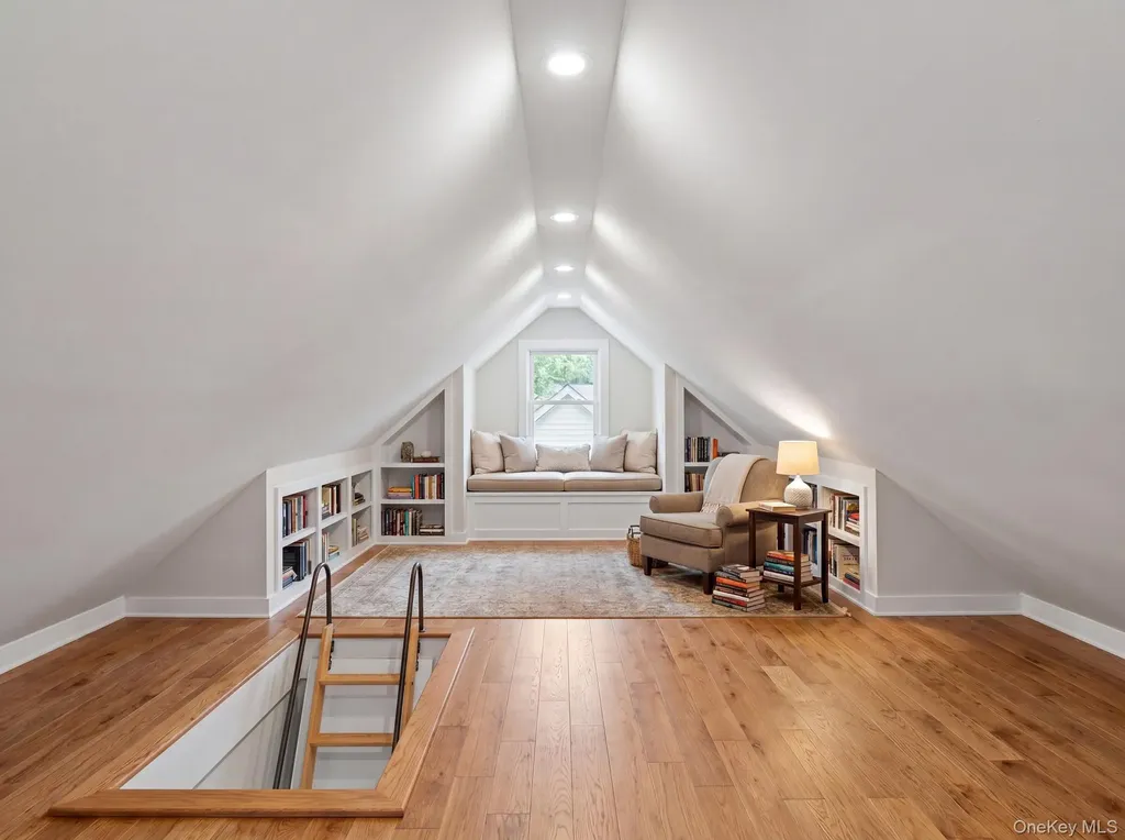 43 Dewitt Street Valley Stream NY 11580