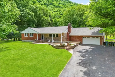 212 Bay View Avenue Cornwall On Hudson NY 12520