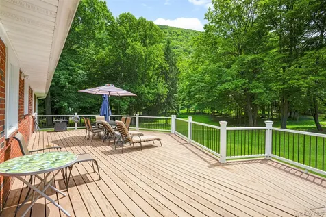 212 Bay View Avenue Cornwall On Hudson NY 12520