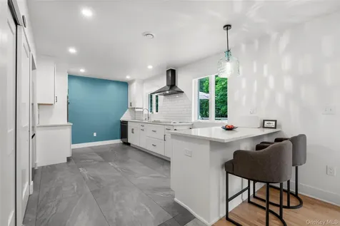 212 Bay View Avenue Cornwall On Hudson NY 12520