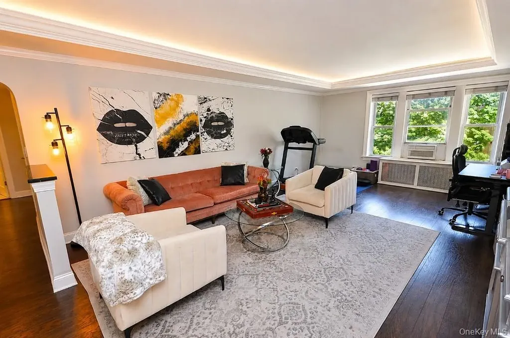 280 Bronxville Road Bronxville NY 10708