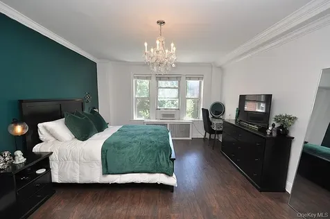 280 Bronxville Road Bronxville NY 10708