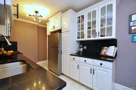 280 Bronxville Road Bronxville NY 10708