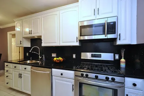 280 Bronxville Road Bronxville NY 10708