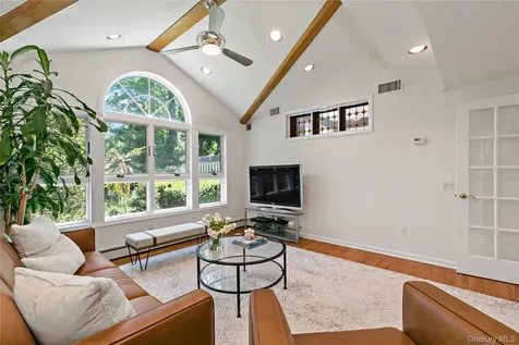 30 High Point Lane Scarsdale NY 10583