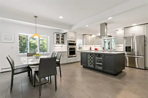 30 High Point Lane Scarsdale NY 10583