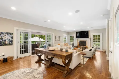 6 Woodruff Lane Bridgehampton NY 11932