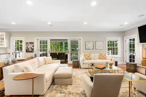 6 Woodruff Lane Bridgehampton NY 11932