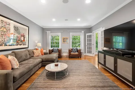 6 Woodruff Lane Bridgehampton NY 11932