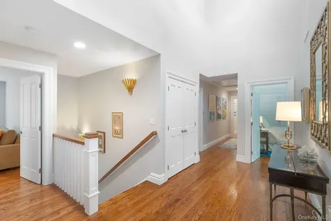 6 Woodruff Lane Bridgehampton NY 11932