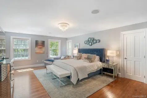 6 Woodruff Lane Bridgehampton NY 11932