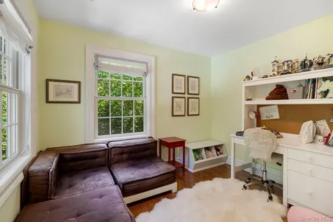 6 Woodruff Lane Bridgehampton NY 11932