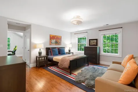 6 Woodruff Lane Bridgehampton NY 11932