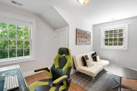 6 Woodruff Lane Bridgehampton NY 11932
