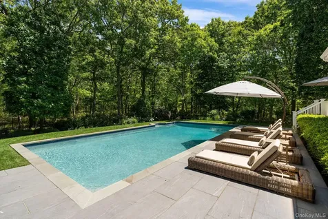 6 Woodruff Lane Bridgehampton NY 11932