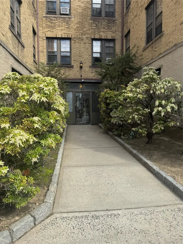 33 Douglas Avenue Yonkers NY 10703