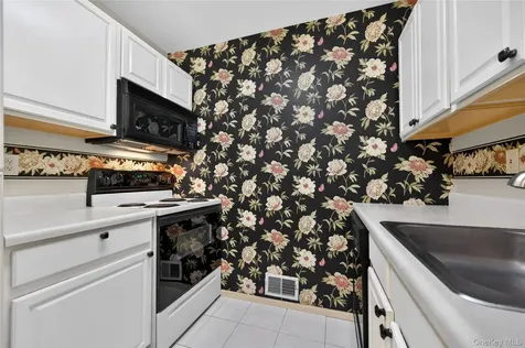 54 School Street Westbury NY 11590