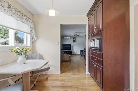 183 N Oak Street Massapequa NY 11758