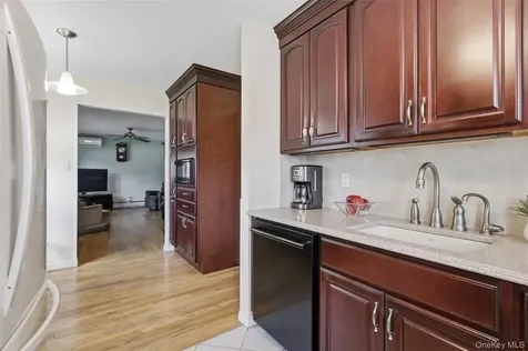 183 N Oak Street Massapequa NY 11758